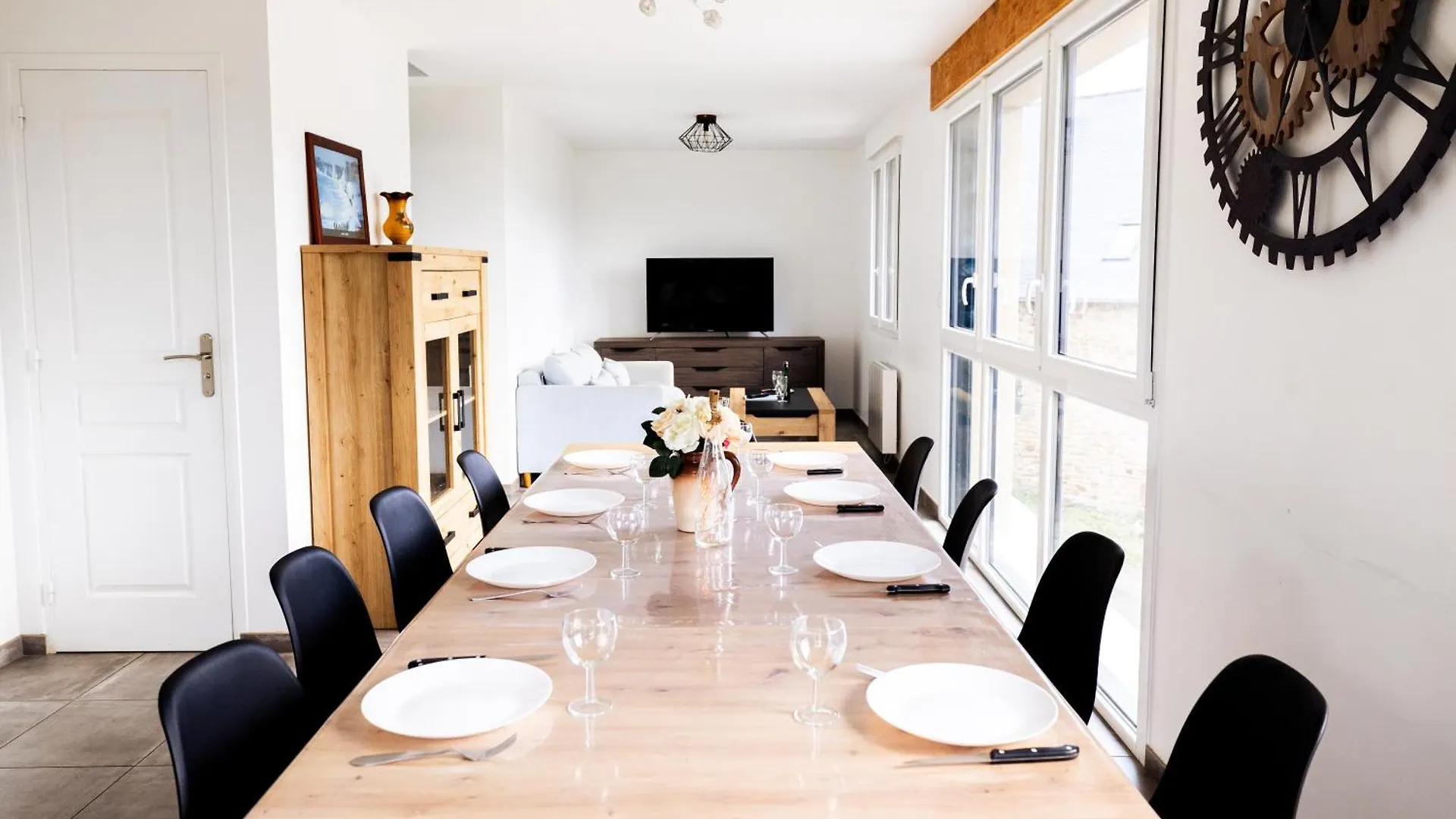 Holiday home Maison Comprenant Deux Gites A Louer, Ensemble Ou Independamment, Capacite De 4 A 19 Personnes Idealement Place Pour Visiter Le Mont-Saint-Michel, Saint-Malo Et Les Alentours Baguer-Pican