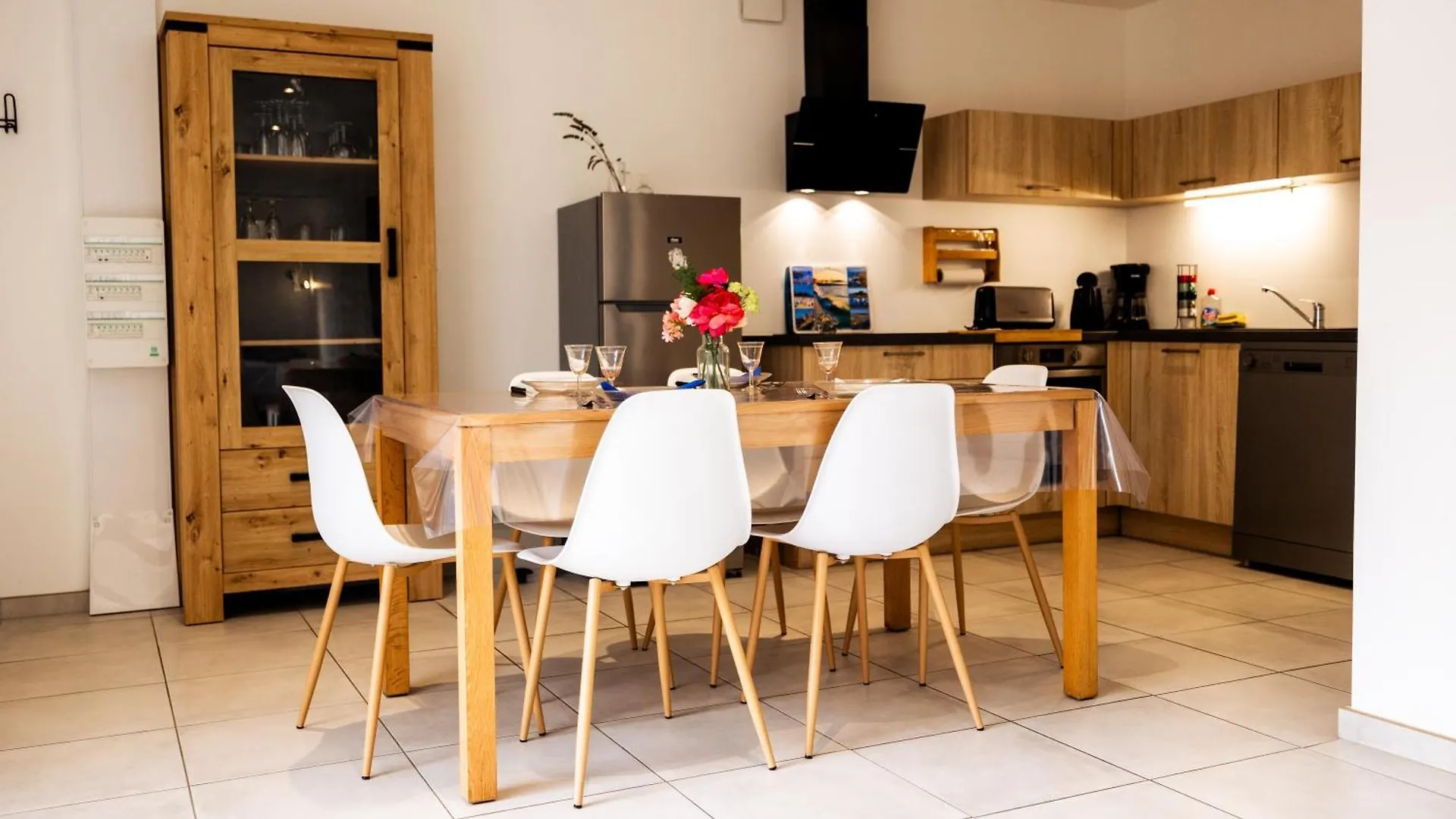 Holiday home Maison Comprenant Deux Gites A Louer, Ensemble Ou Independamment, Capacite De 4 A 19 Personnes Idealement Place Pour Visiter Le Mont-Saint-Michel, Saint-Malo Et Les Alentours Baguer-Pican France